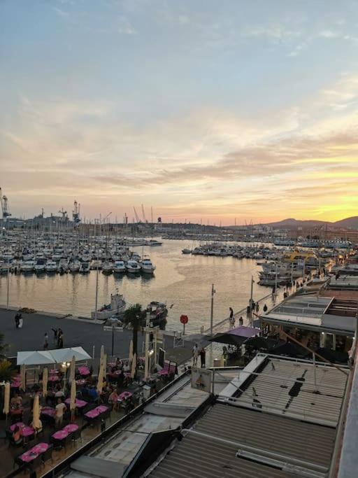 Marina Dream Lägenhet Toulon Exteriör bild